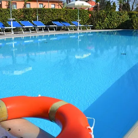 Beatrix Bardolino Hotel *